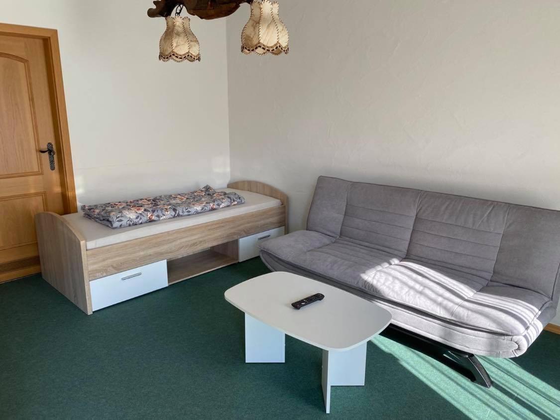 Fam M&H Schoene 2 Zimmer Ferienwohnung In Wangen Stadtmitte Wangen im Allgaeu Bagian luar foto