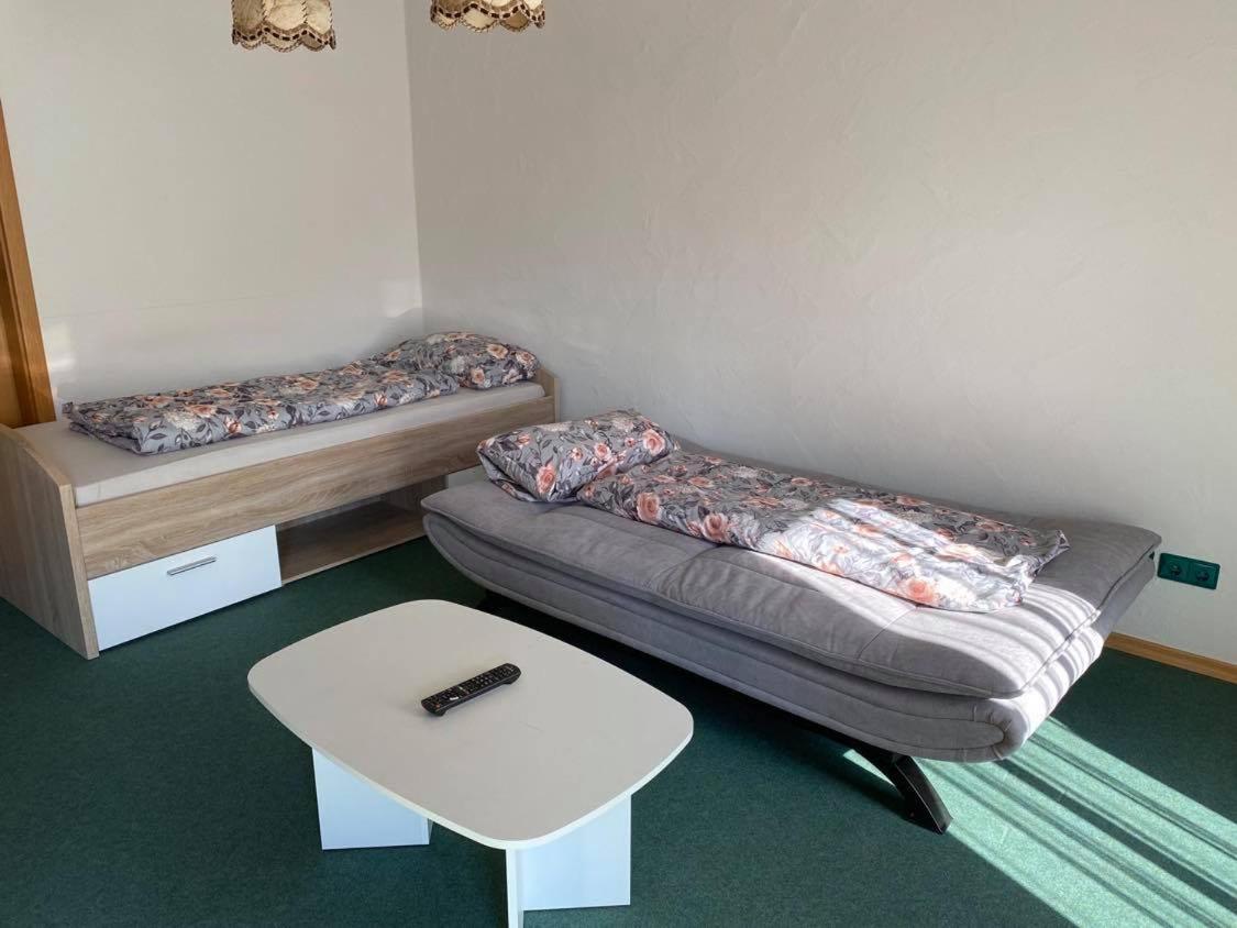 Fam M&H Schoene 2 Zimmer Ferienwohnung In Wangen Stadtmitte Wangen im Allgaeu Bagian luar foto